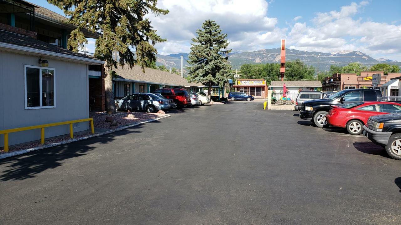 Circle S Motel Colorado Springs Dış mekan fotoğraf